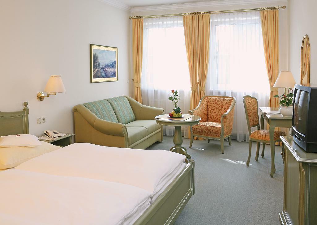 מונדסי Hotel Leitnerbrau מראה חיצוני תמונה